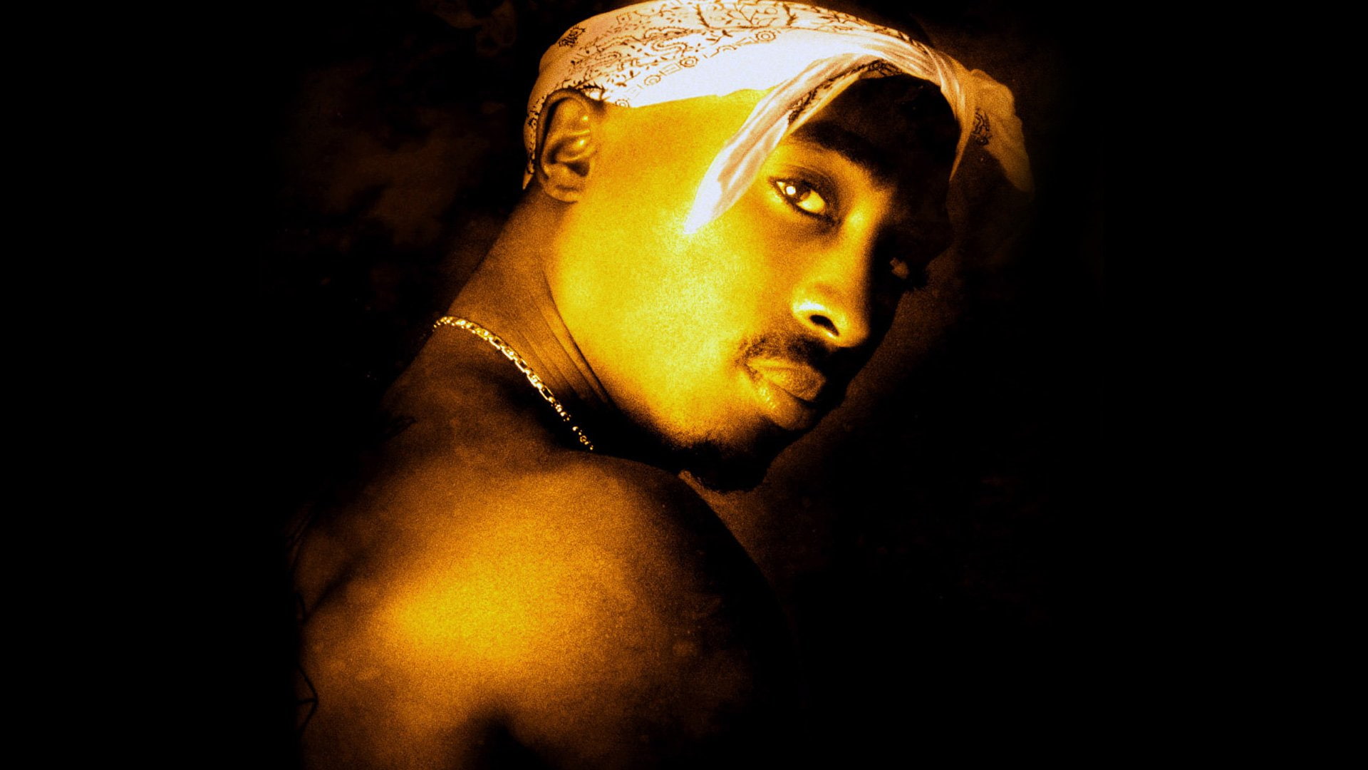 2pac braço pra trás 